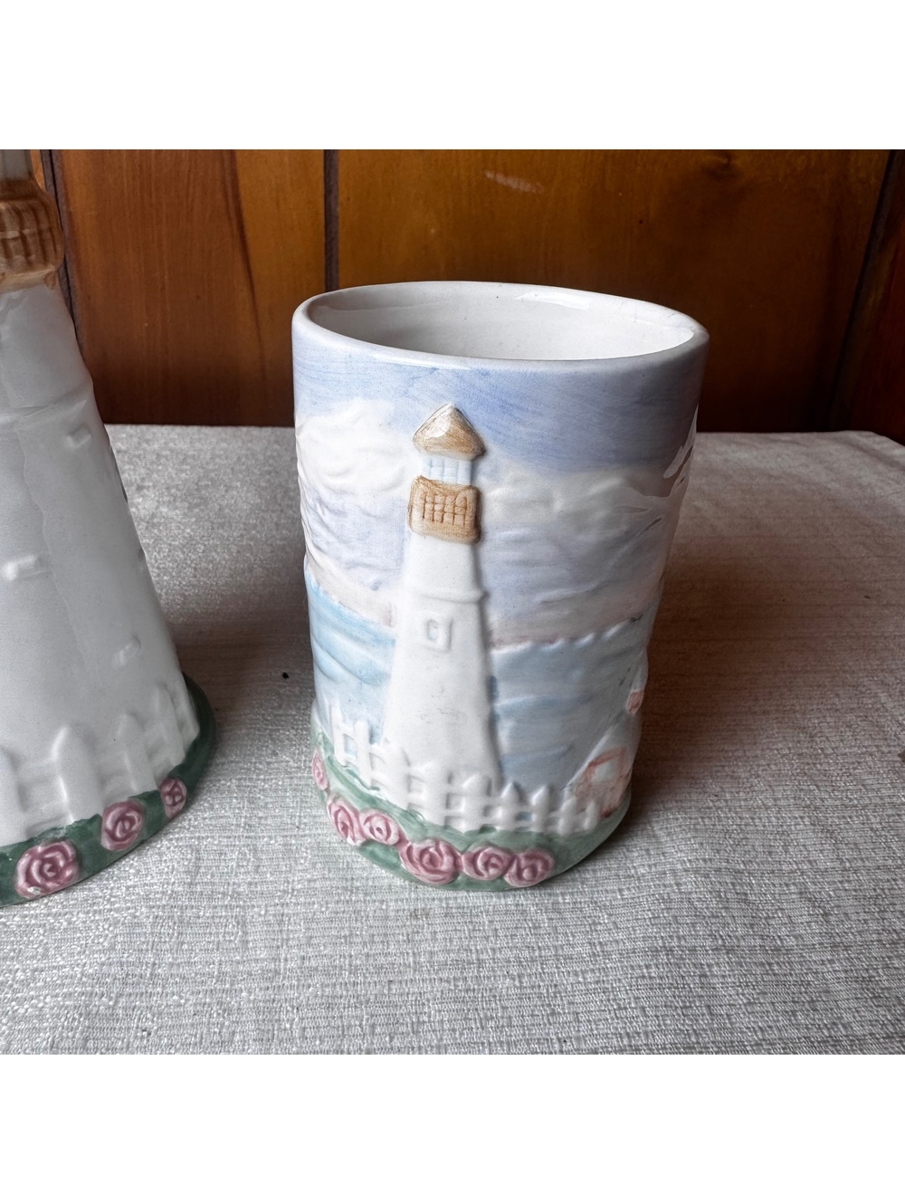 Vintage Ceramic Lighthouse Soap Dispenser And Tumbler Cup Coastal Bathroom Set - Picture 4 of 6